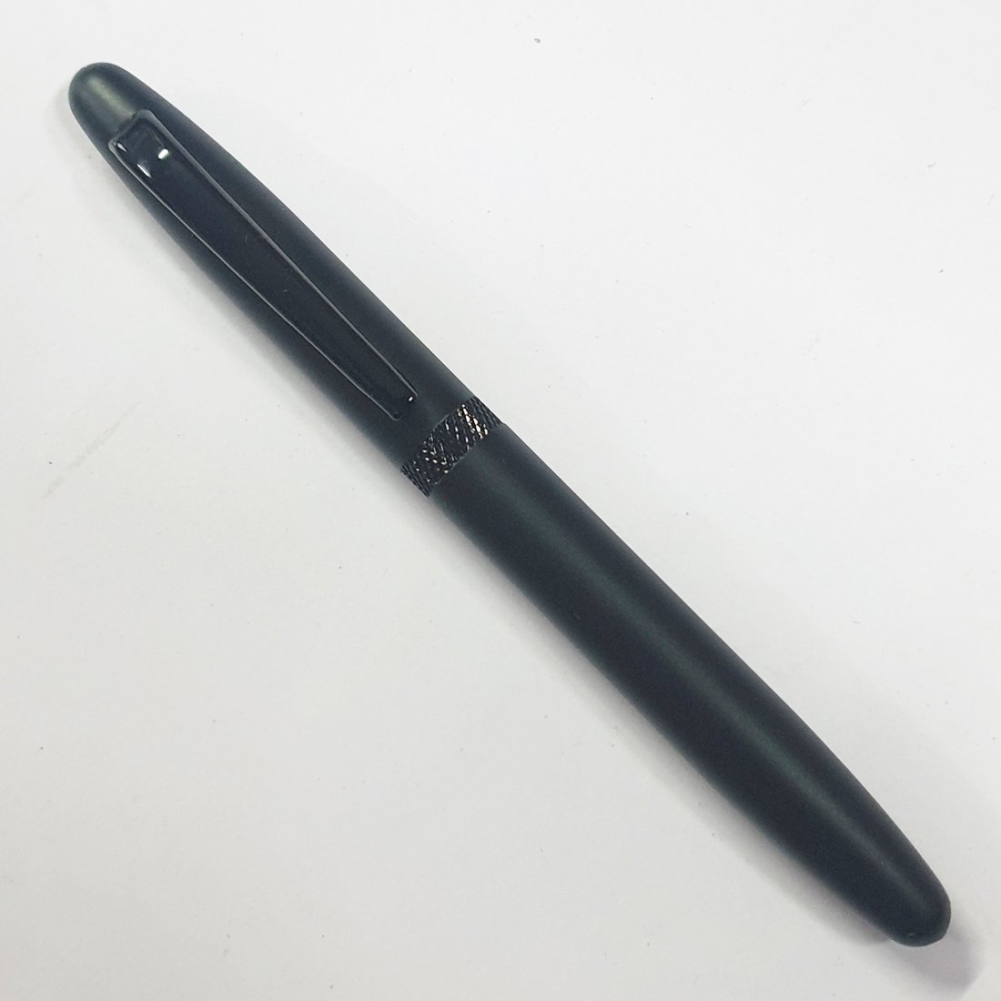 MP19 Mini Magnet Full Black Metal Pen blank showing compact design and magnetic cap for custom engraving.